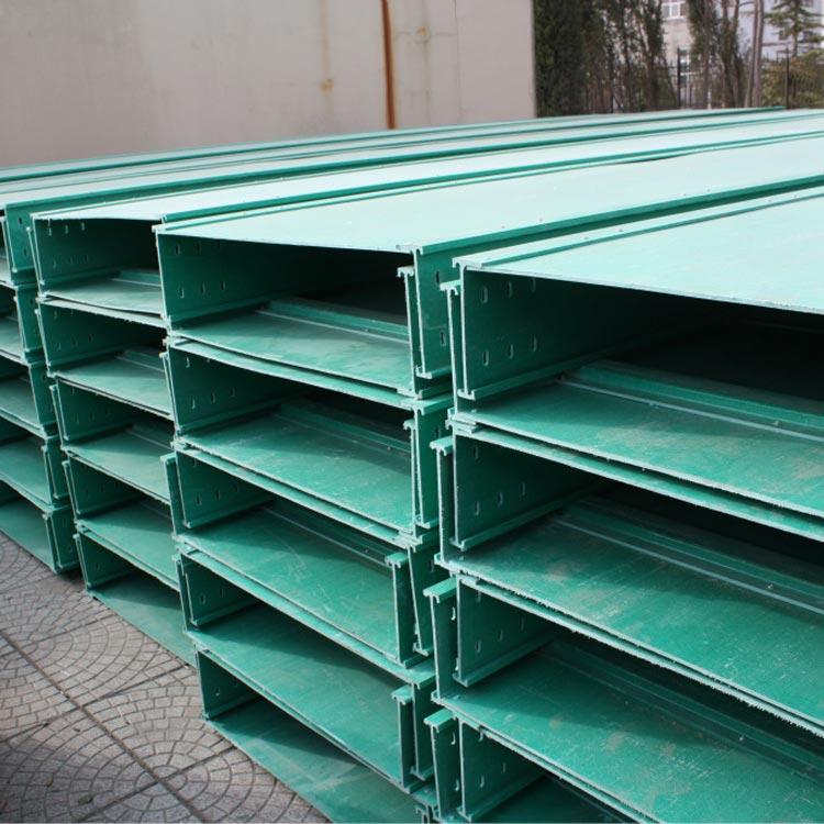 �������|��