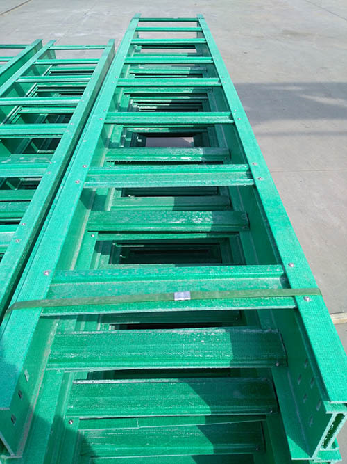 廣東玻璃鋼橋架廠家現(xiàn)貨批發(fā)