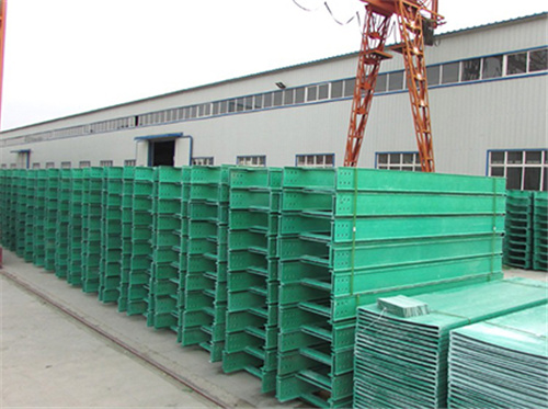 梯級(jí)式玻璃鋼電纜橋梁架廠家六強(qiáng)